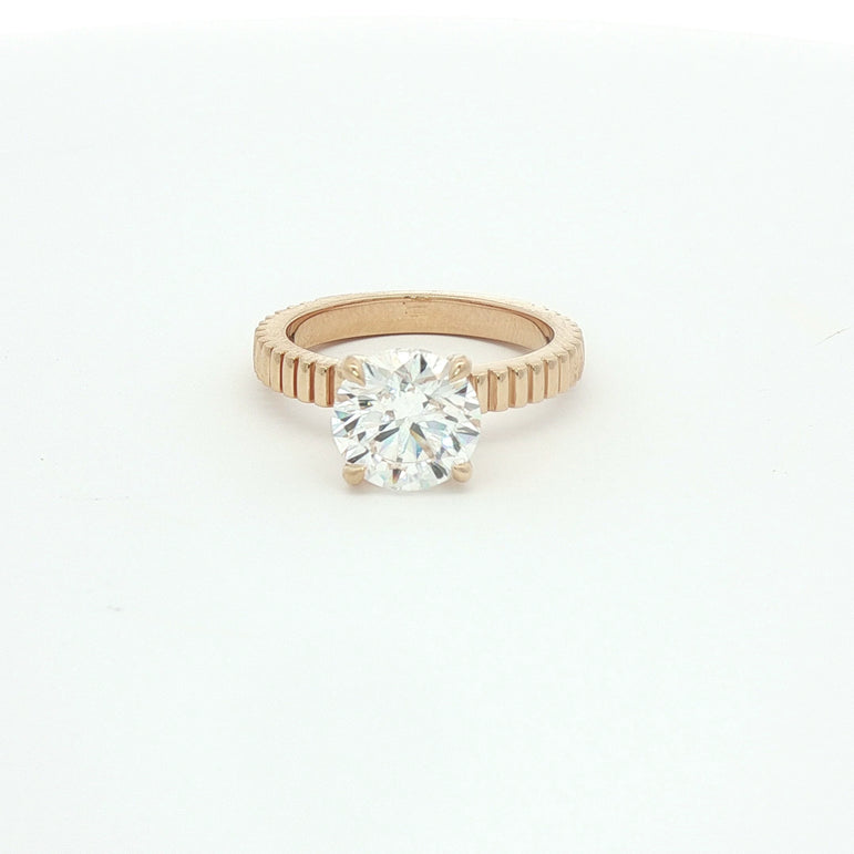 14kt Gold Solitaire Ring with Round Brilliant Diamond