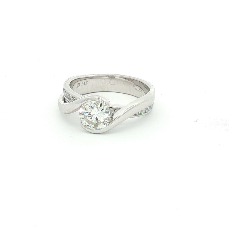 Platinum Solitaire Ring with Round Brilliant Cut Diamond