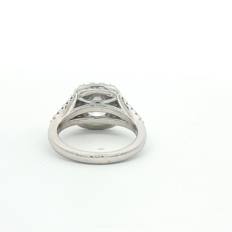 Platinum Engagement Ring with Round Cut Diamond in White Gold Setting