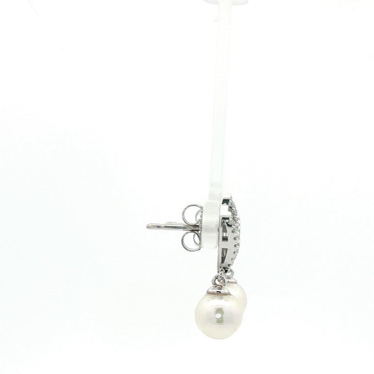 Elegant White Gold Dangle Earrings with Round Pearl