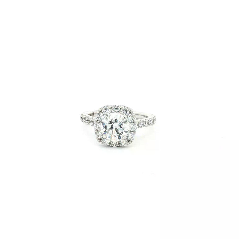 Classic White Gold Round Brilliant Diamond Engagement Ring