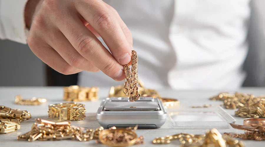 Selling Gold Jewelry and Bars in 2026: What to Expect, Prices, and Tips