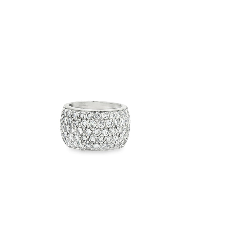 Natural Round Brilliant Cut Diamond  Band in Platinum