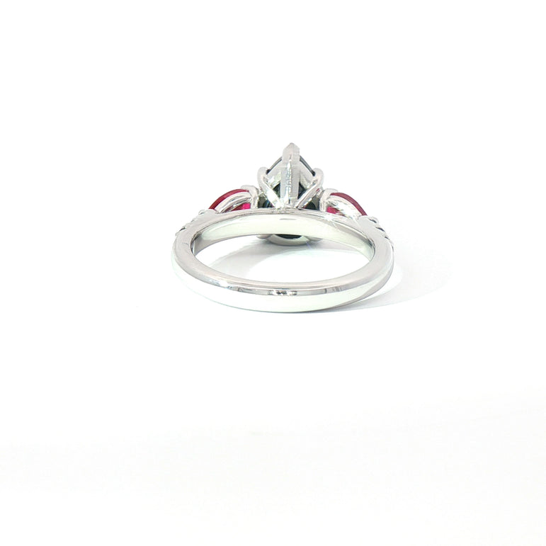 Black pear shaped diamond with pear ruby's