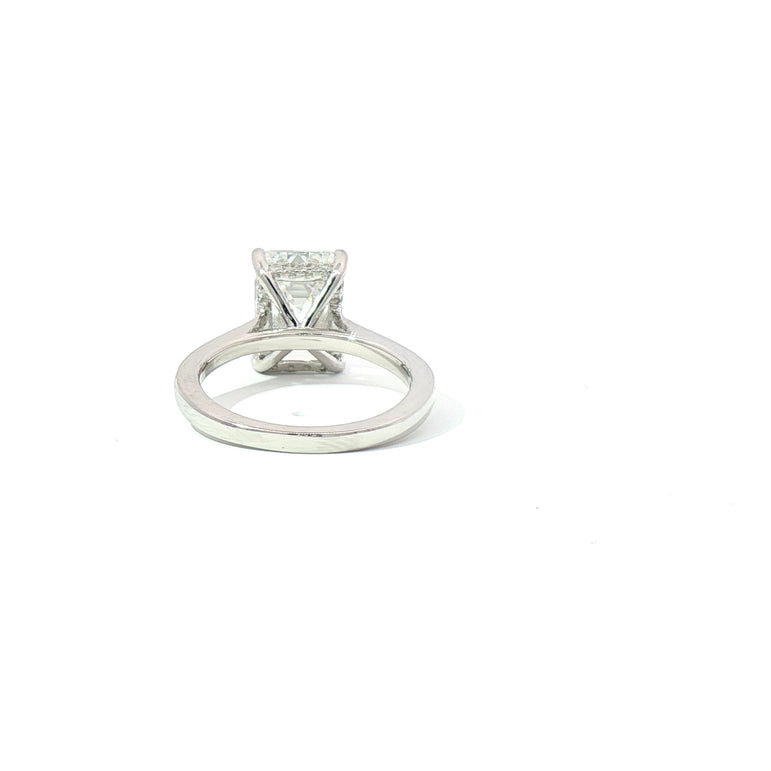 White gold 3.5Ct center Solitaire Ring with Emerald Cut Diamond