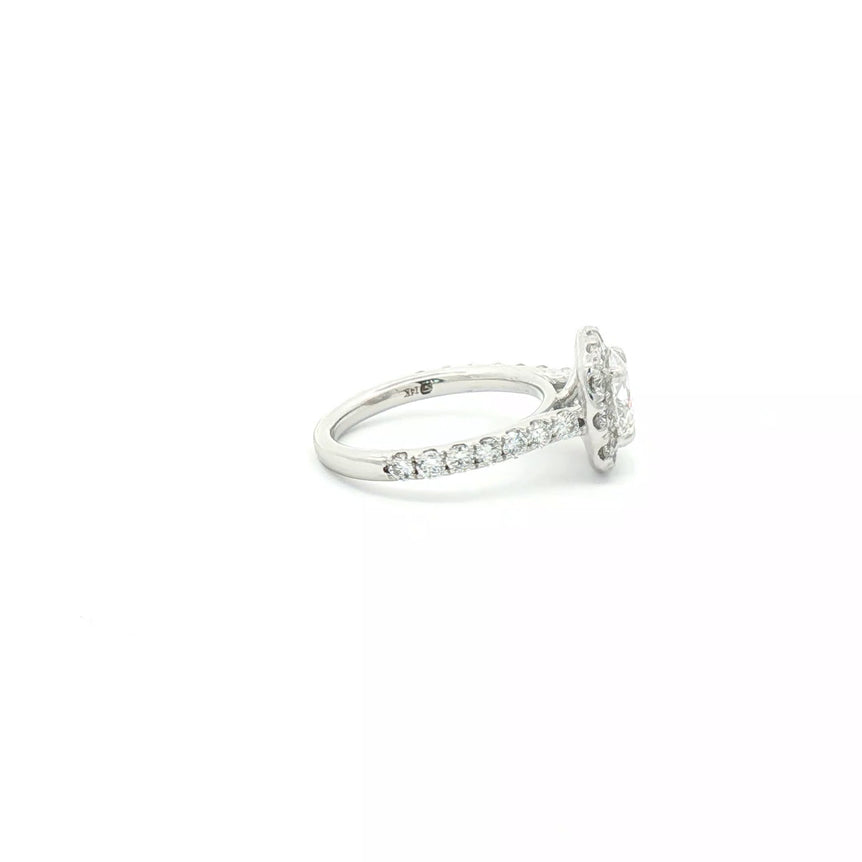 Classic White Gold Round Brilliant Diamond Engagement Ring